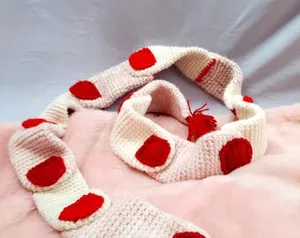 Finger scarf