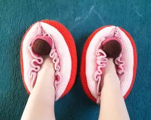 Vulva slippers